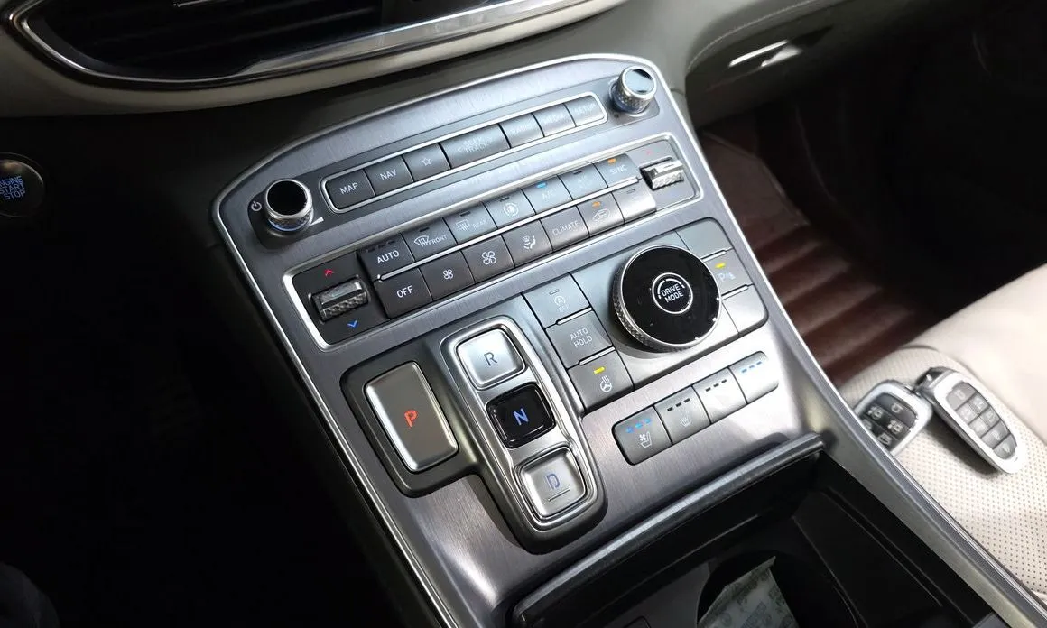 Hyundai Santafe — фото 9