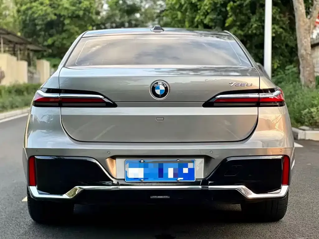 BMW 7 Series — фото 3