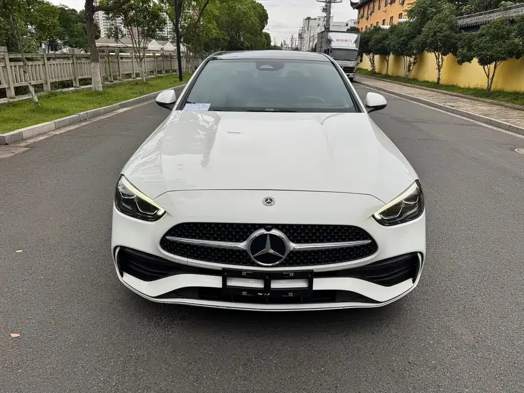 Mercedes-Benz C-Class — фото 1