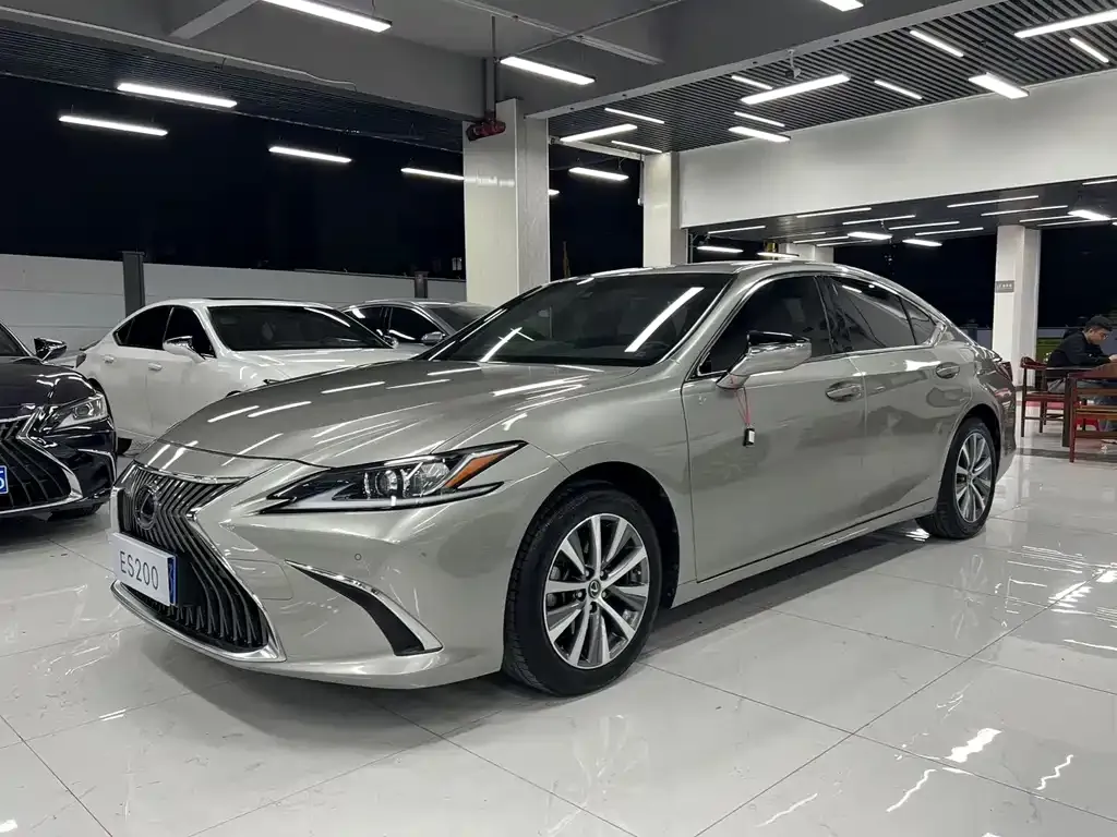 Lexus ES — фото 4