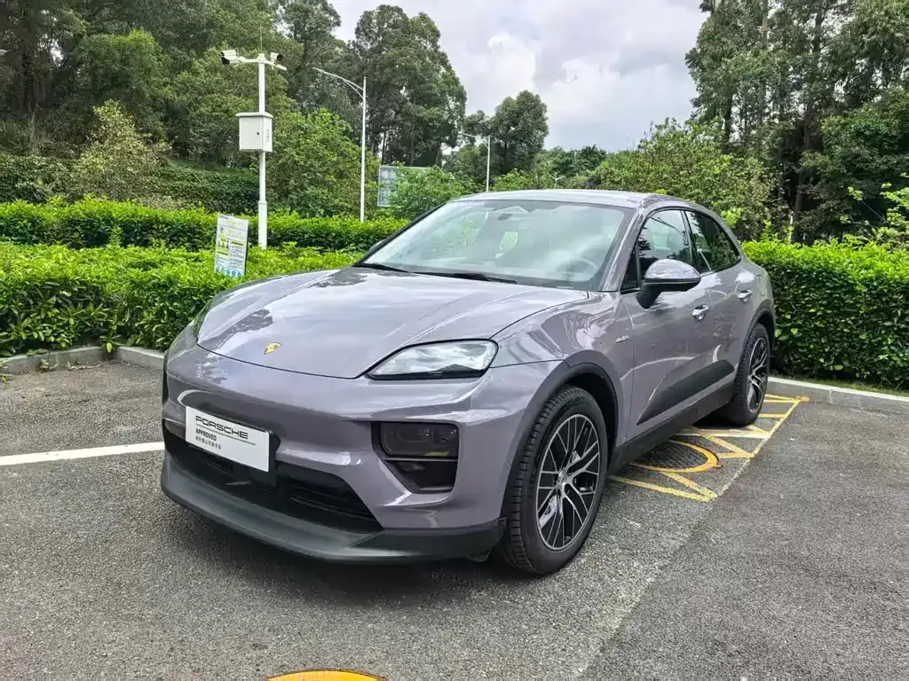 Porsche Macan EV — фото 1