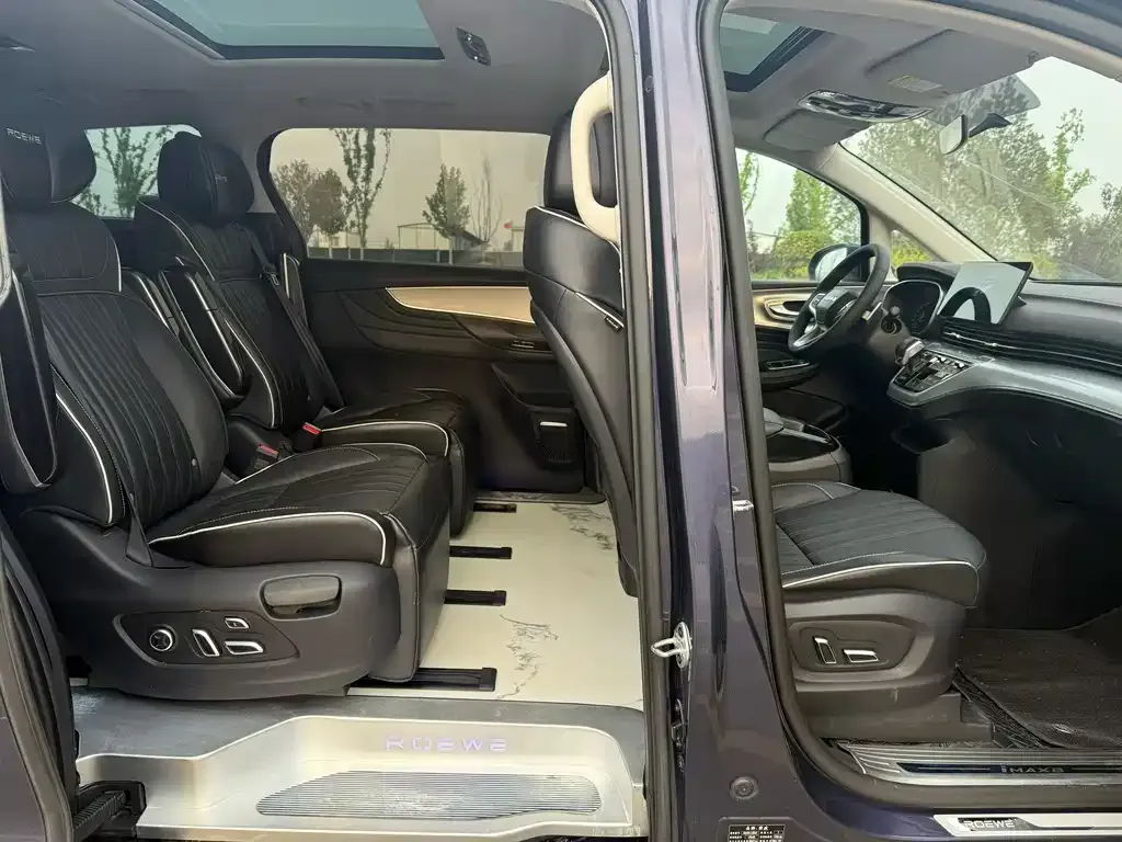 Roewe iMAX8 — фото 2