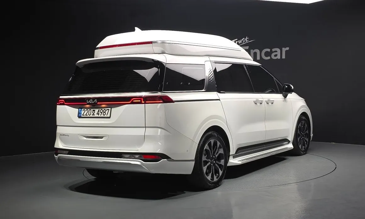 Kia Carnival — фото 10