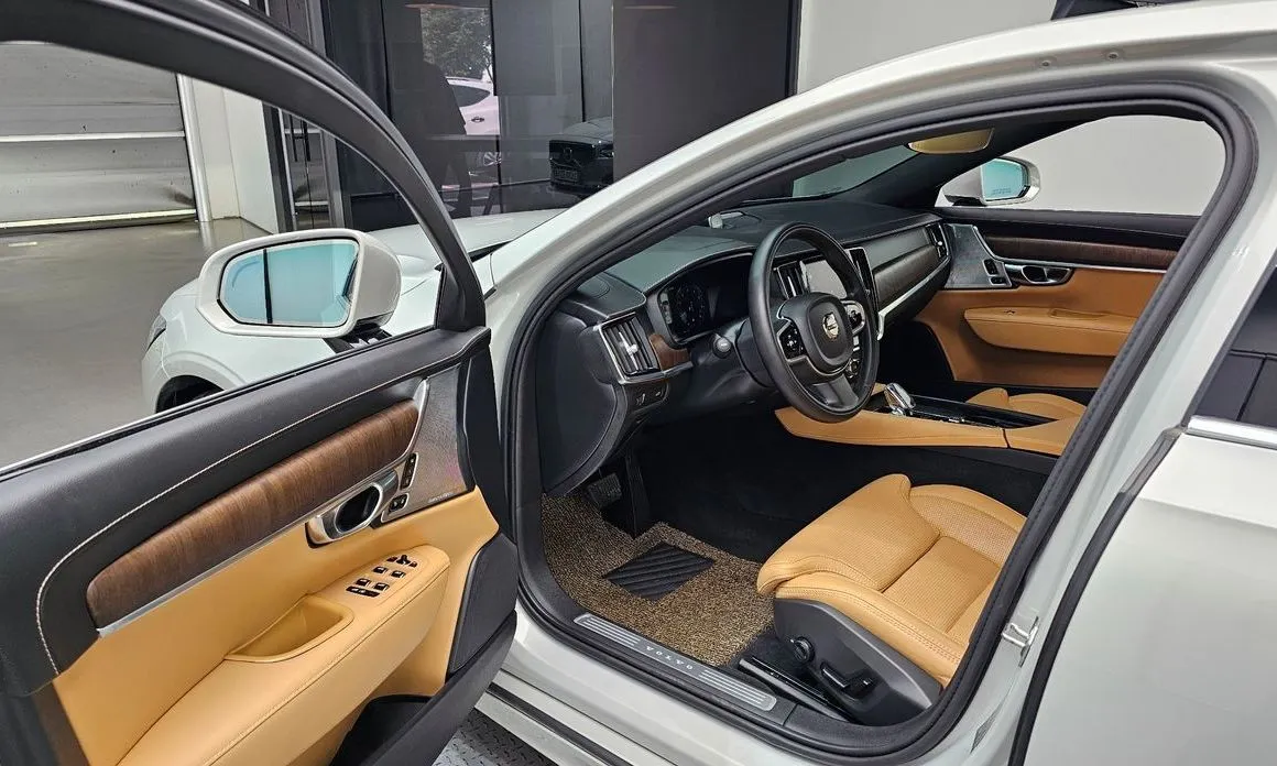 Volvo S90 — фото 10
