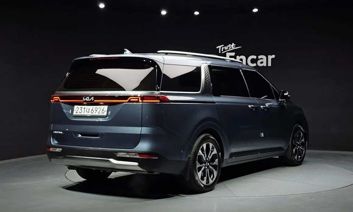 Kia Carnival — фото 4