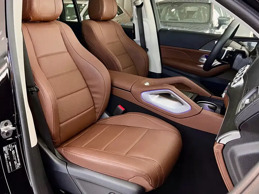 Mercedes-Benz GLS — фото 6