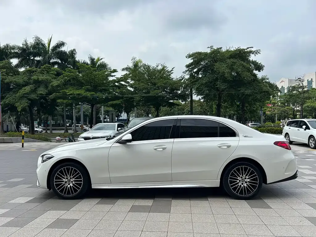 Mercedes-Benz C-Class — фото 10