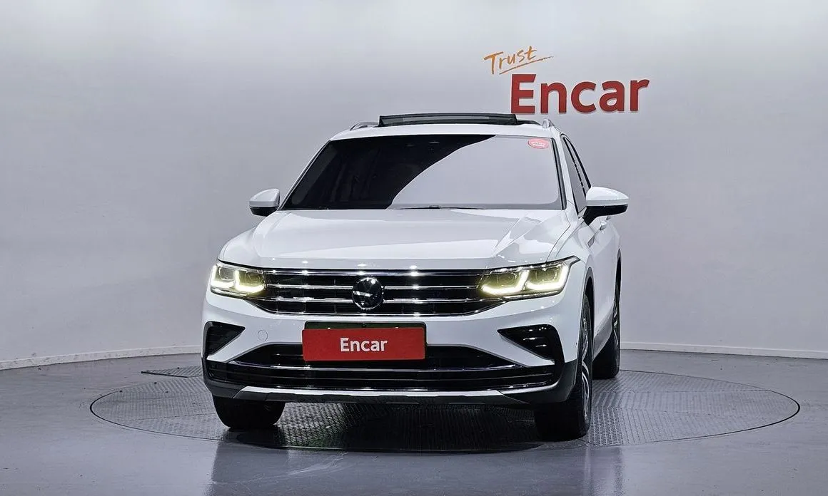 Volkswagen Tiguan — фото 9