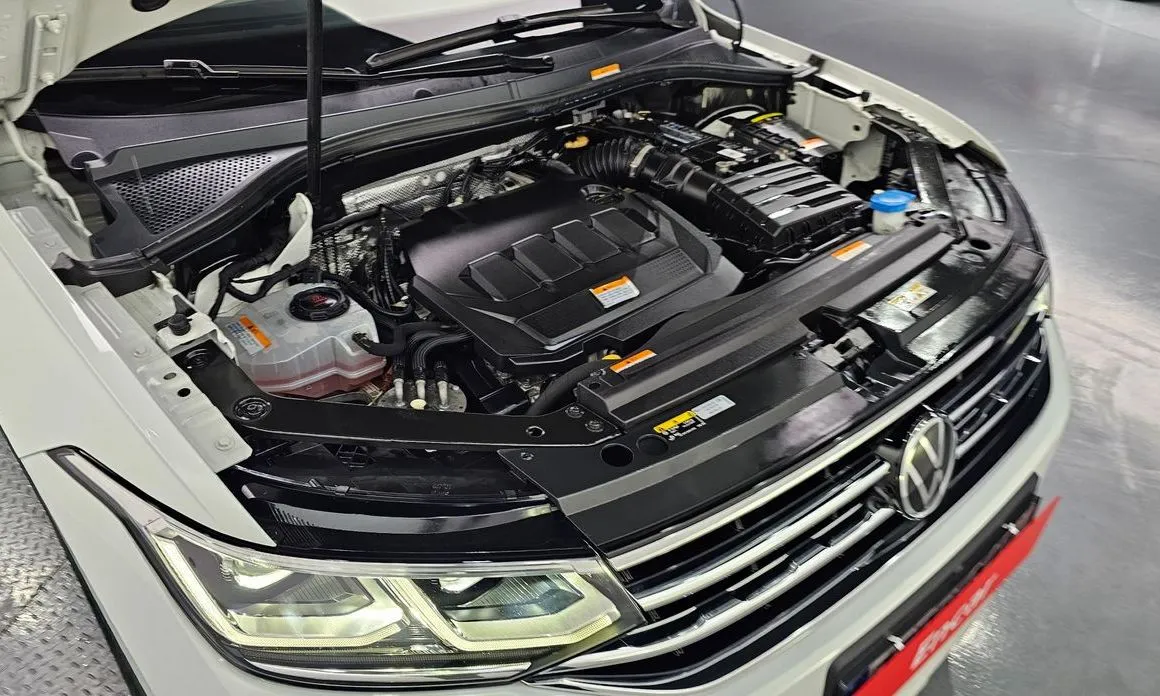 Volkswagen Tiguan — фото 10