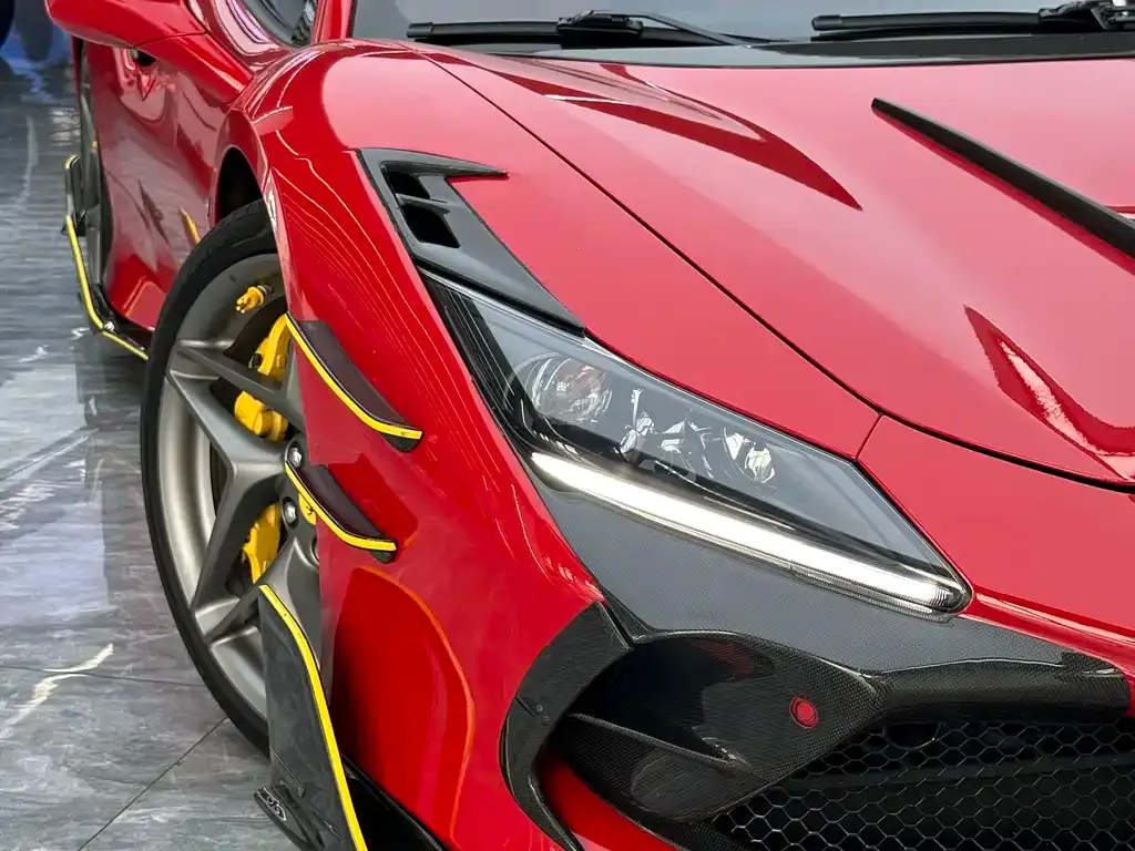 Ferrari F8 — фото 6