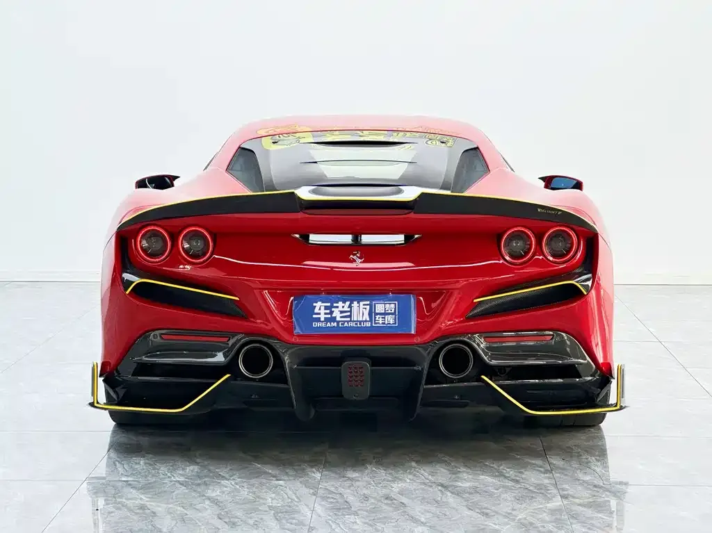 Ferrari F8 — фото 5