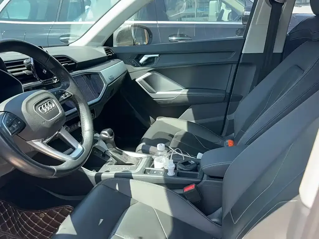 Audi Q3 — фото 4