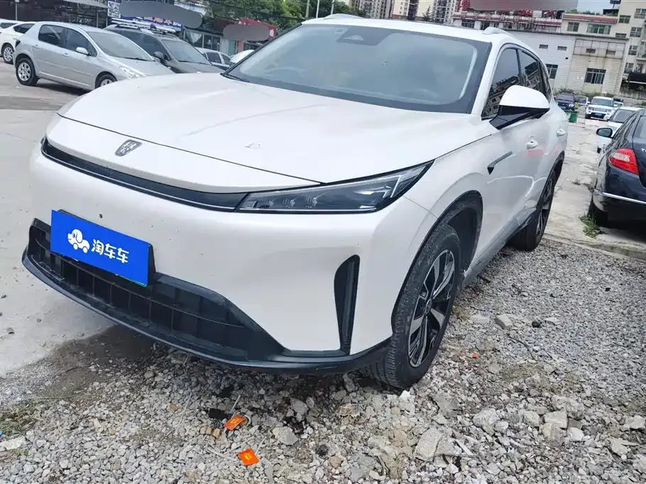 Roewe D5X DMH — фото 1