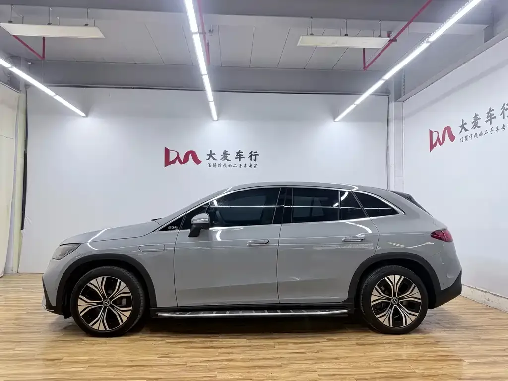 Mercedes-Benz EQE SUV — фото 2