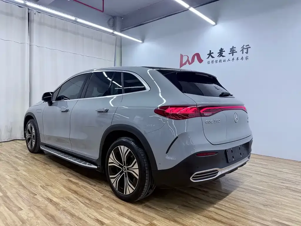 Mercedes-Benz EQE SUV — фото 4
