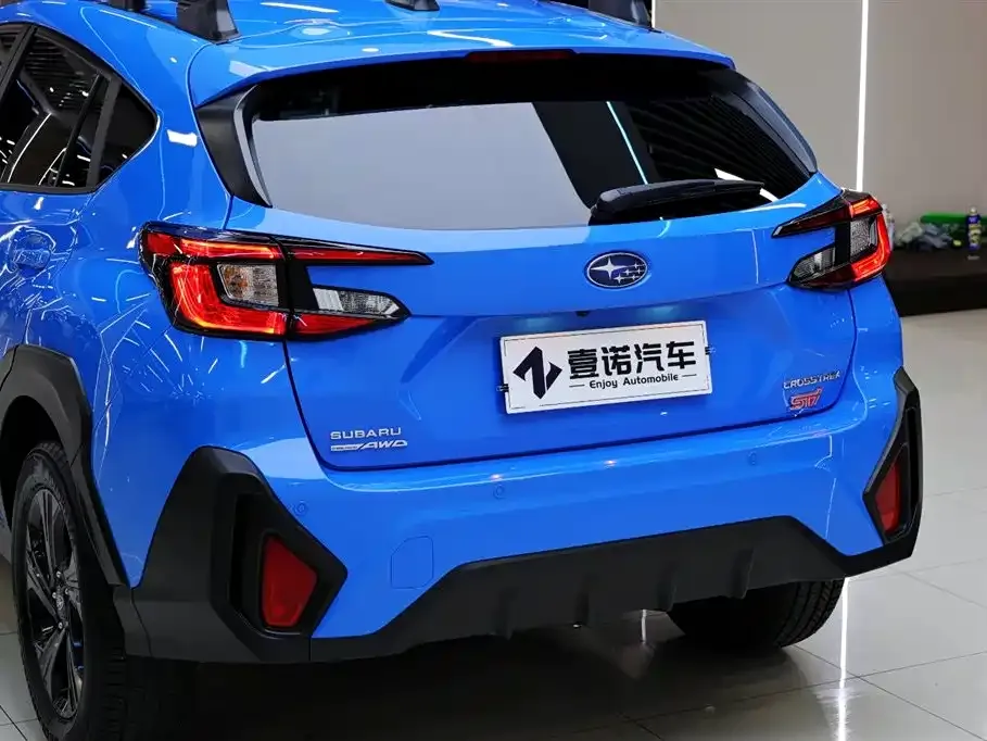 Subaru Crosstrek — фото 7