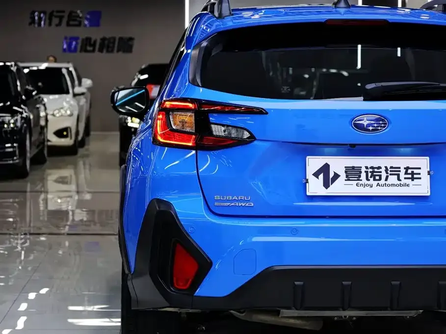 Subaru Crosstrek — фото 6