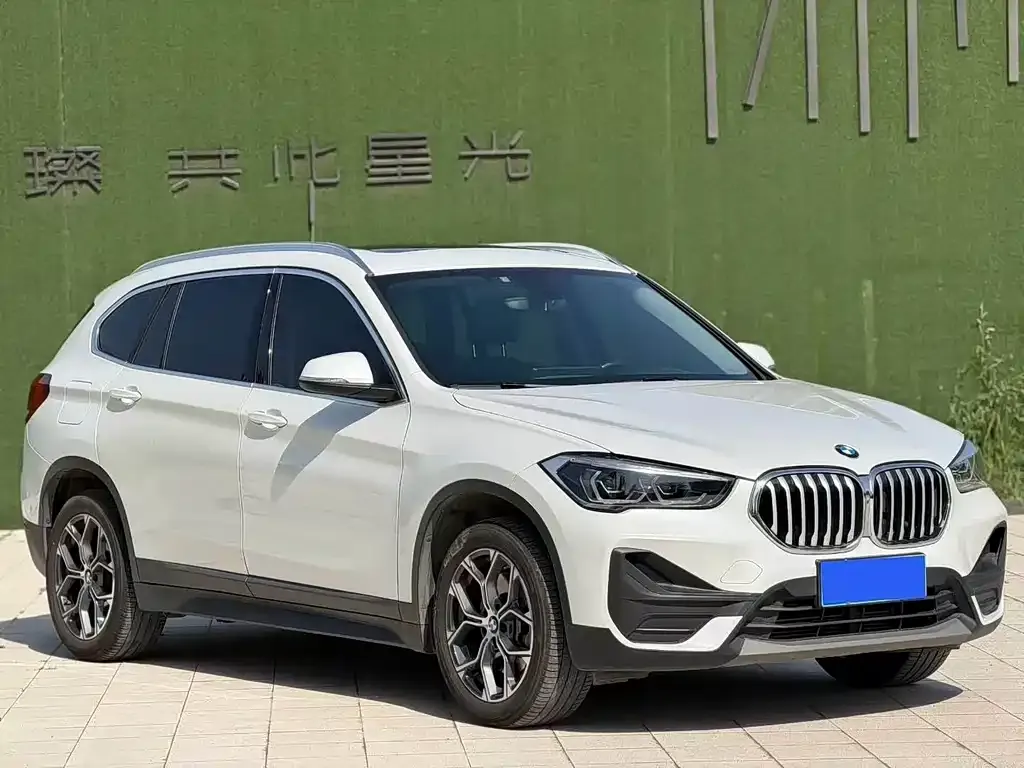 BMW X1 — фото 6
