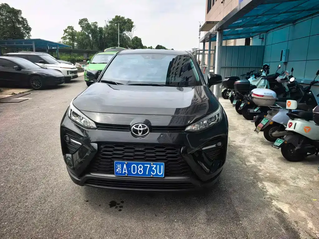 Toyota Wildlander — фото 1