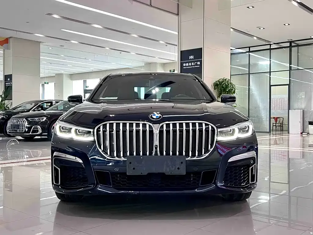 BMW 7 Series — фото 5