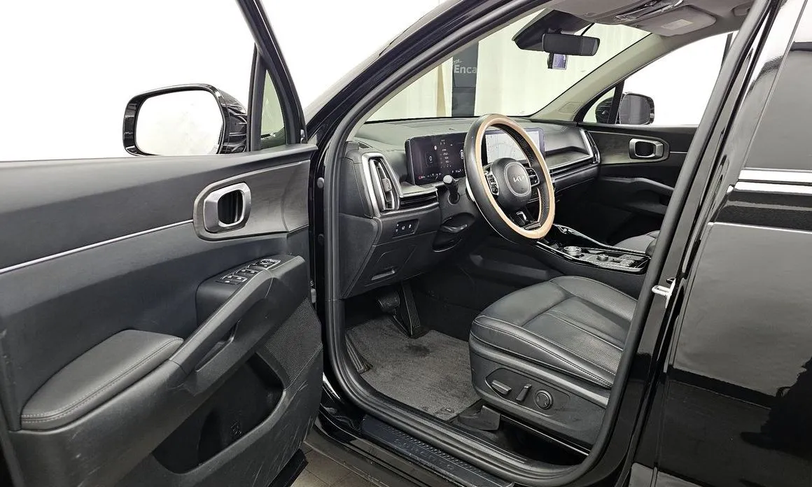 Kia Sorento — фото 9