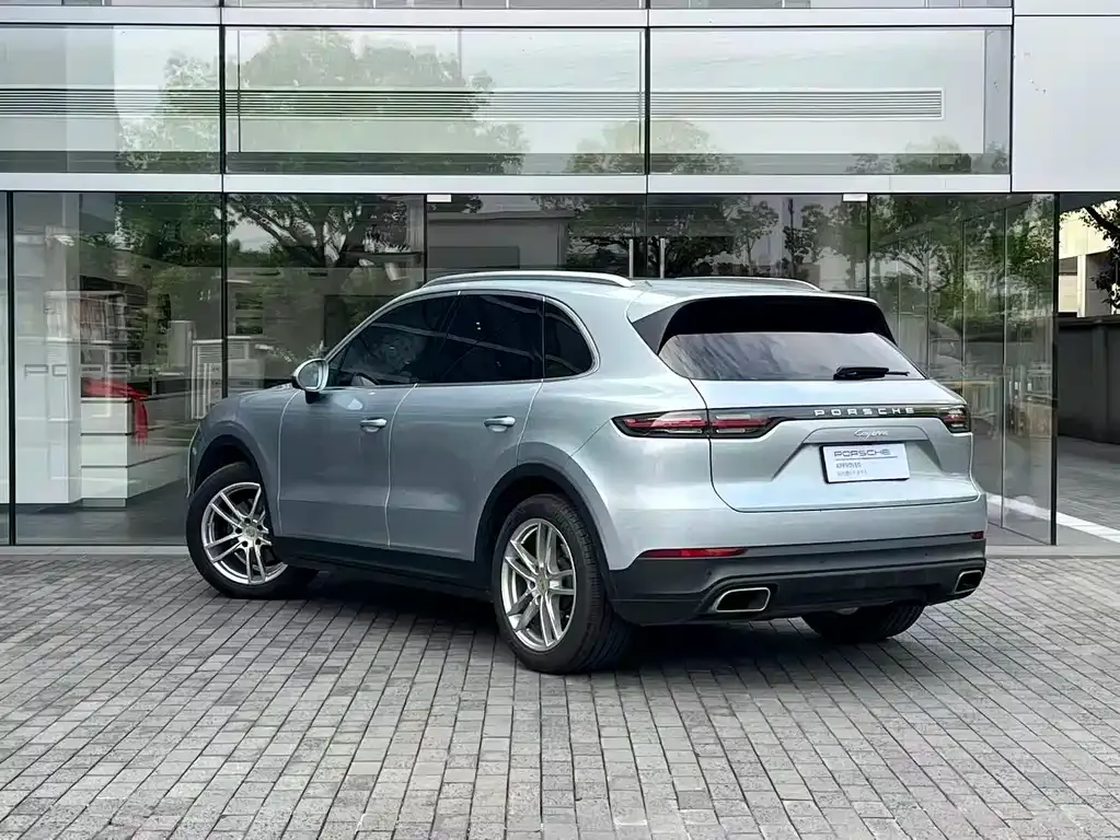 Porsche Cayenne — фото 4