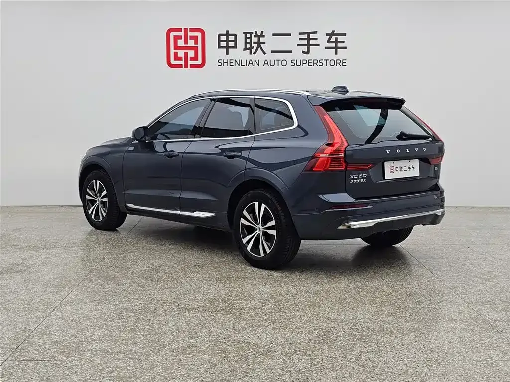 Volvo XC60 — фото 9