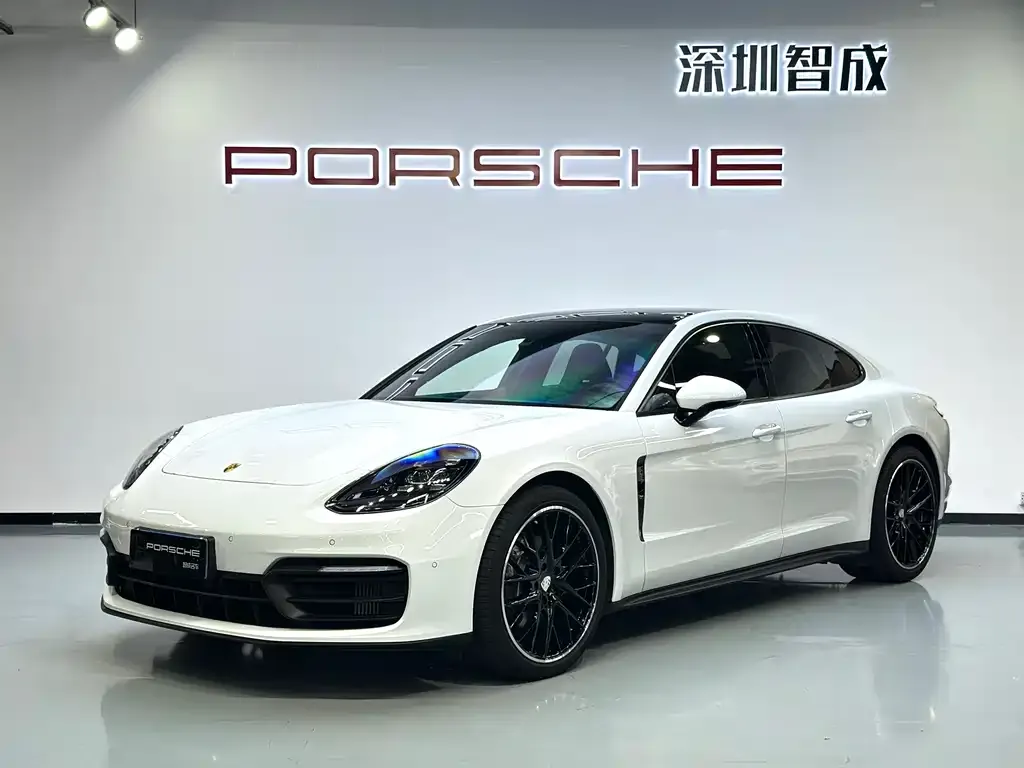 Porsche Panamera — фото 1