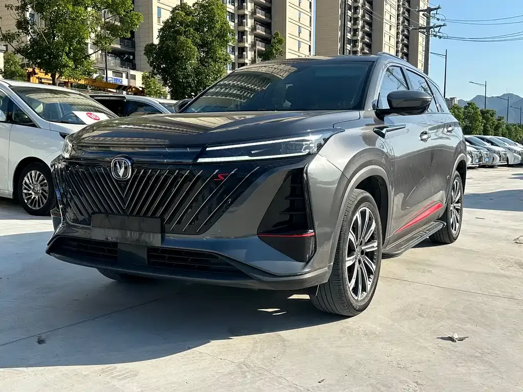 Changan CS75PLUS — фото 1