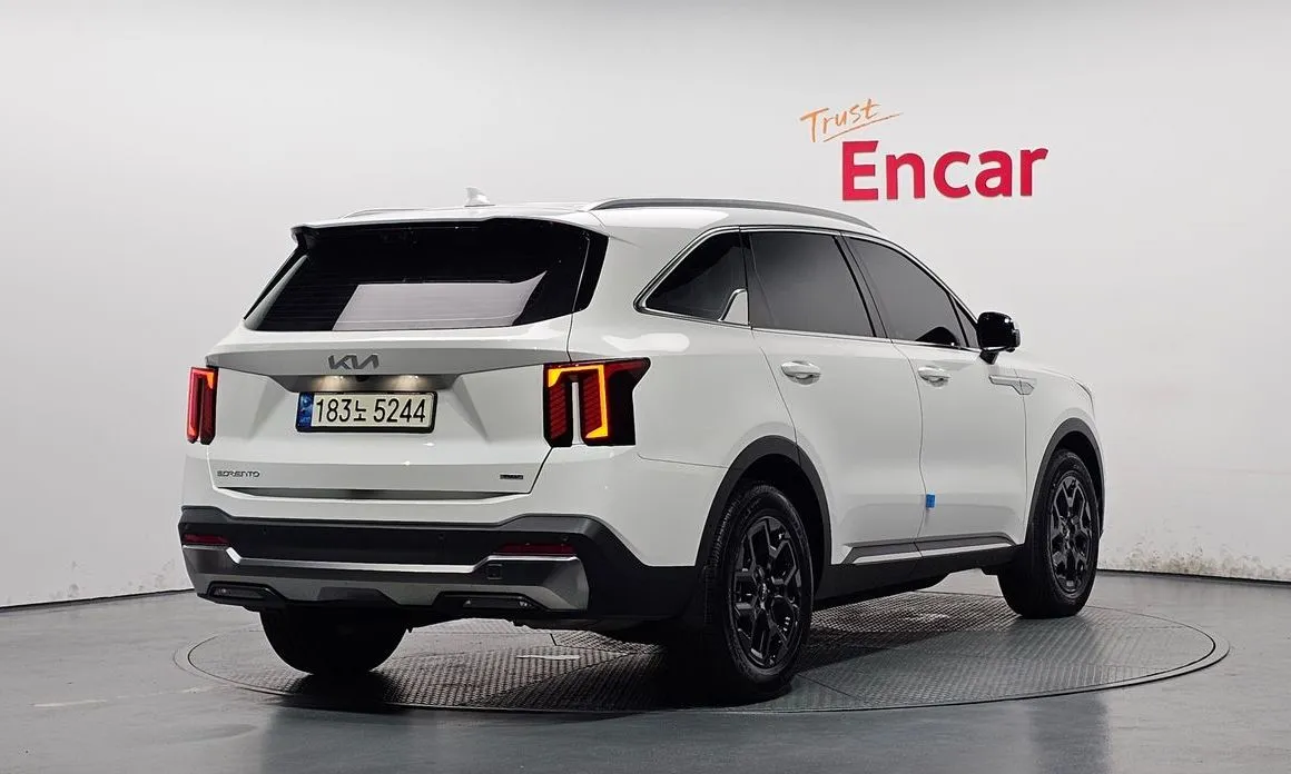 Kia Sorento — фото 6