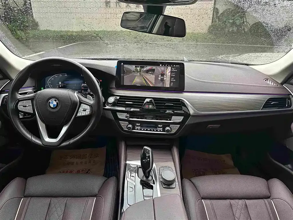 BMW 5 Series — фото 5