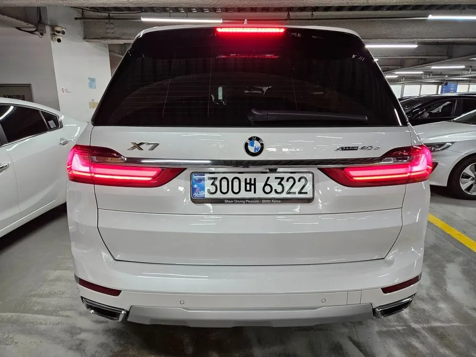 BMW X7 — фото 8