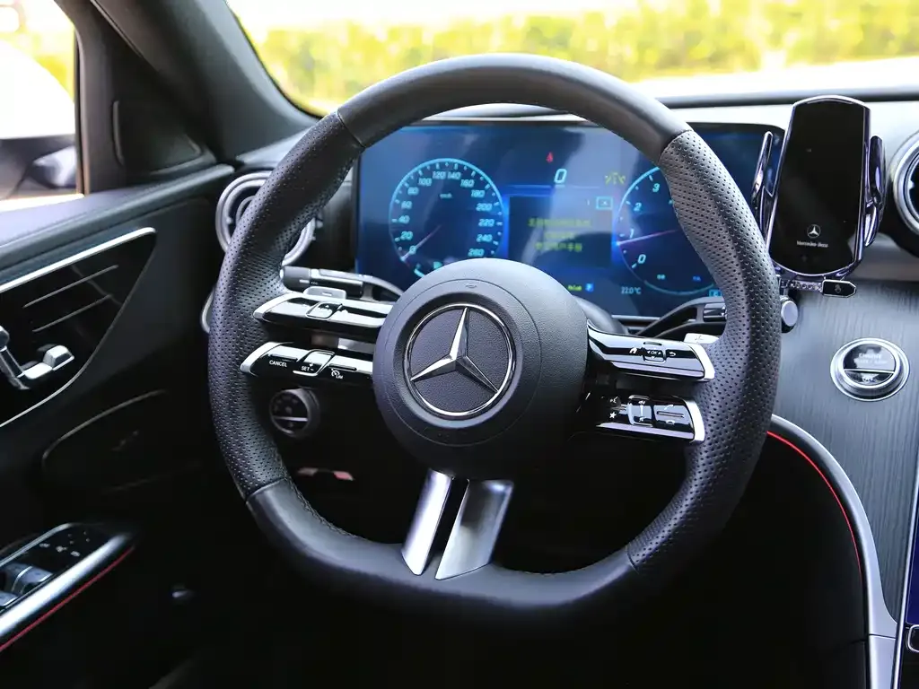 Mercedes-Benz C-Class — фото 9