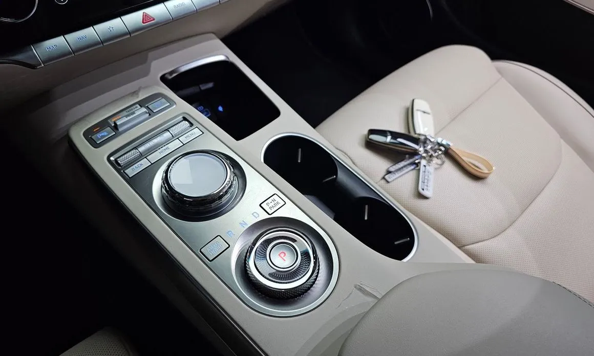 Genesis GV70 — фото 10