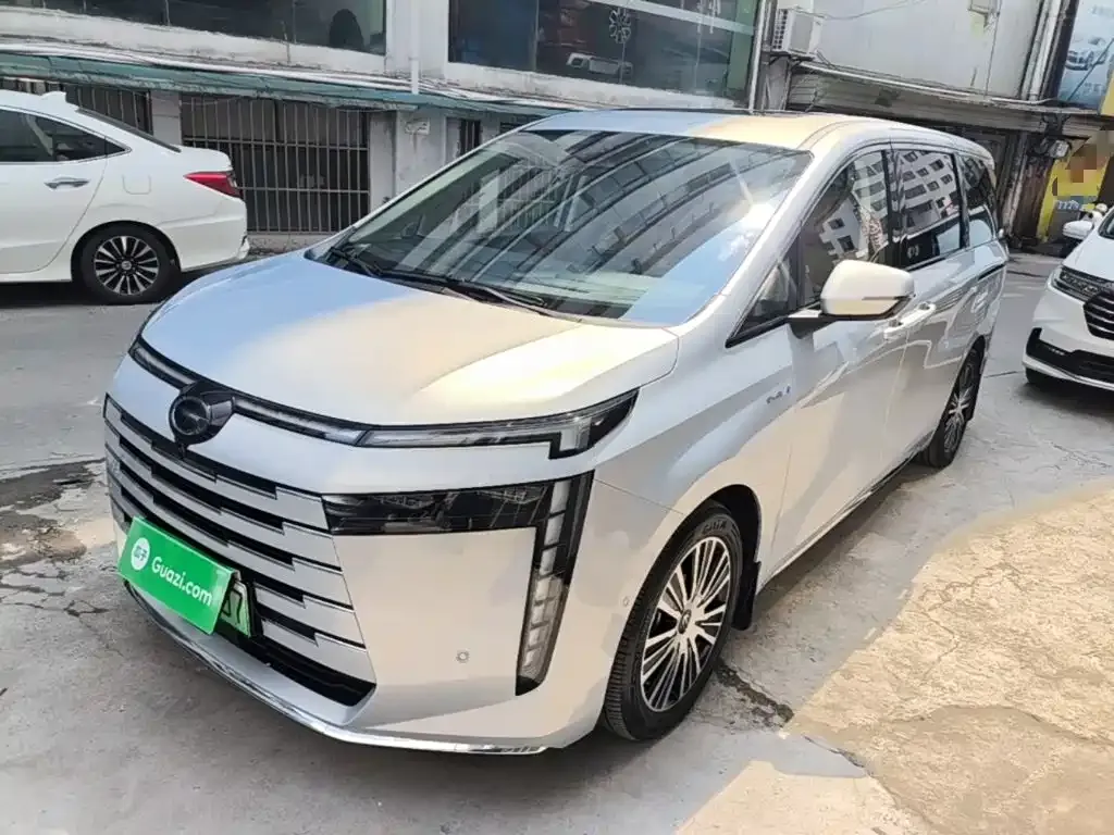 GAC Motor 传祺E8 PHEV — фото 1