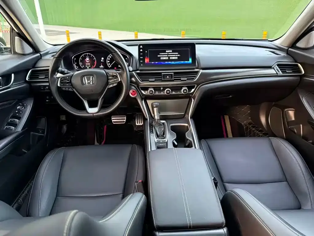 Honda Accord — фото 4