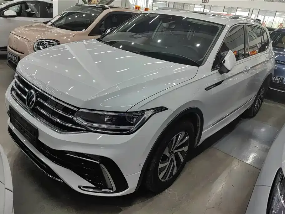 Volkswagen 途观L插电混动 — фото 1