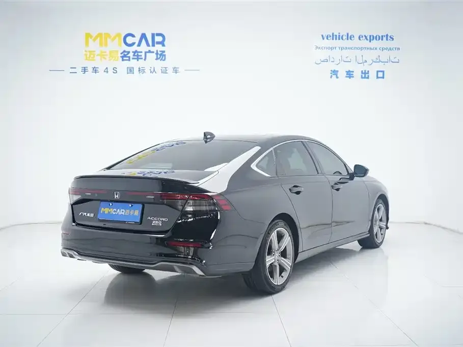 Honda Accord — фото 7