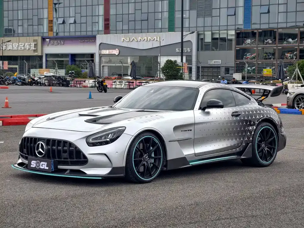 Mercedes-Benz AMG GT — фото 1