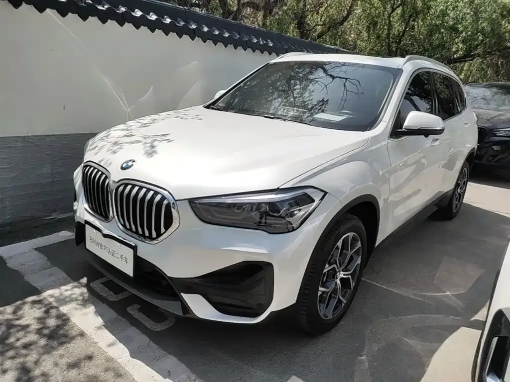 BMW X1 — фото 1