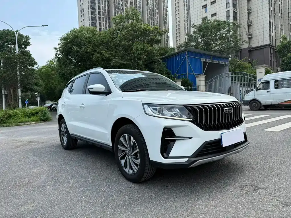 Geely Vision X6 — фото 9