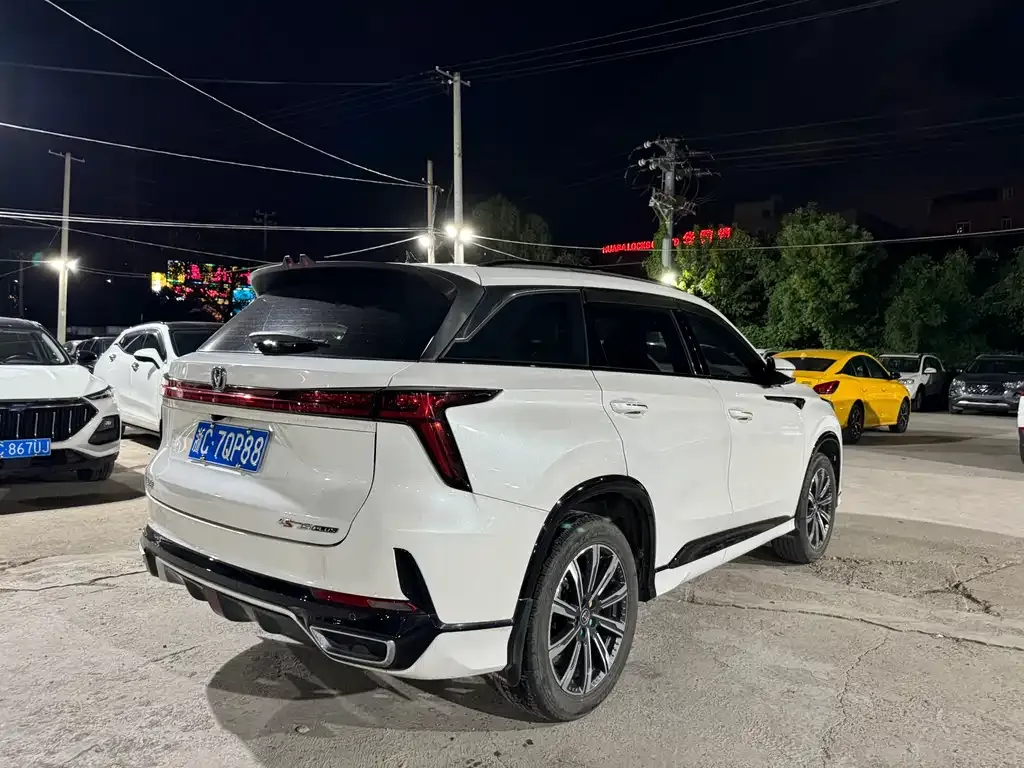 Changan CS75PLUS — фото 10