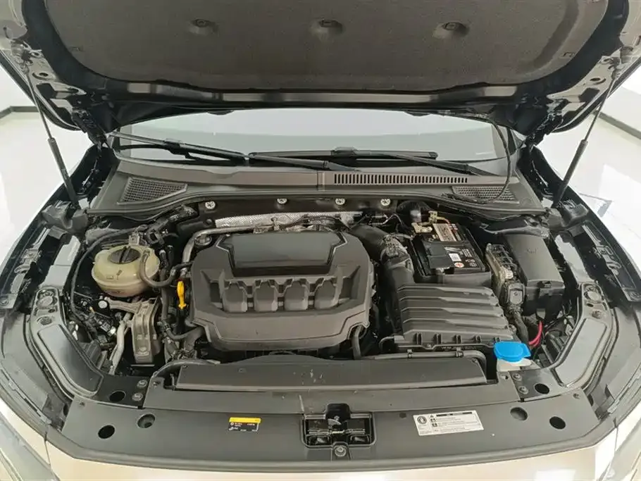 Volkswagen Passat — фото 10