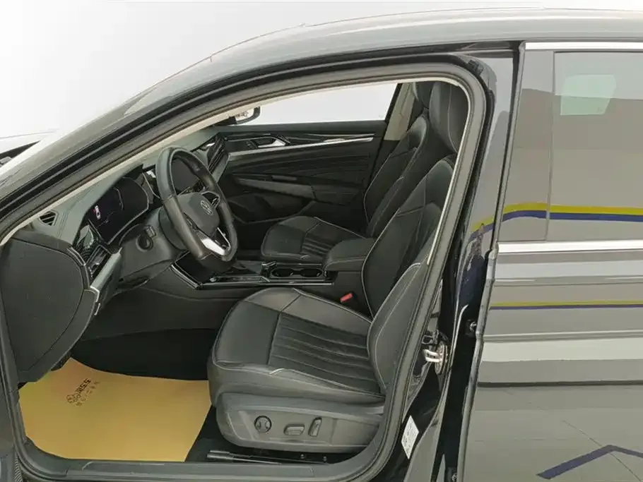 Volkswagen Passat — фото 8
