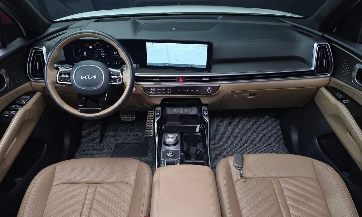 Kia Sorento — фото 10