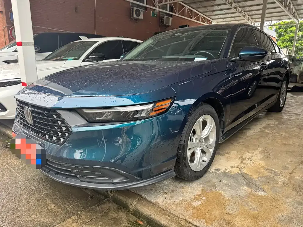 Honda Accord — фото 1