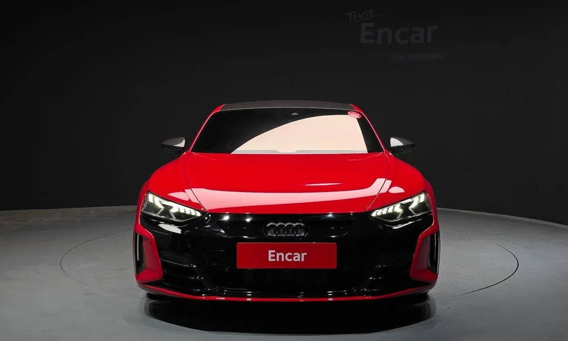 Audi RS e-tron GT — фото 3
