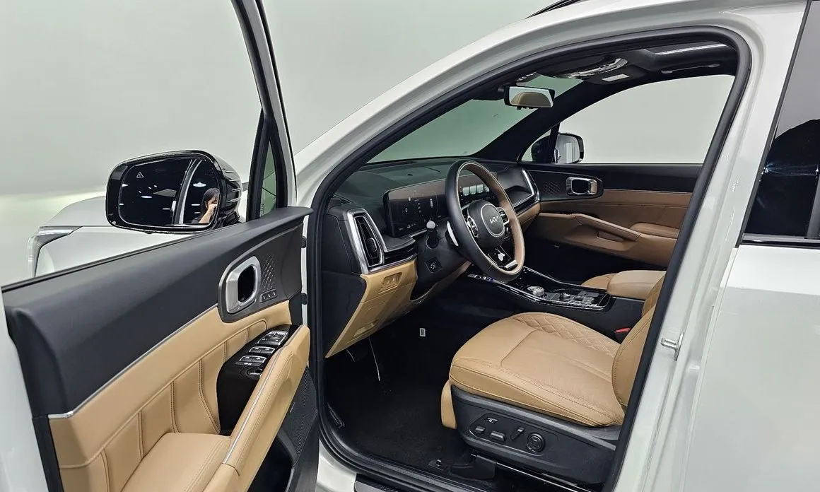Kia Sorento — фото 7