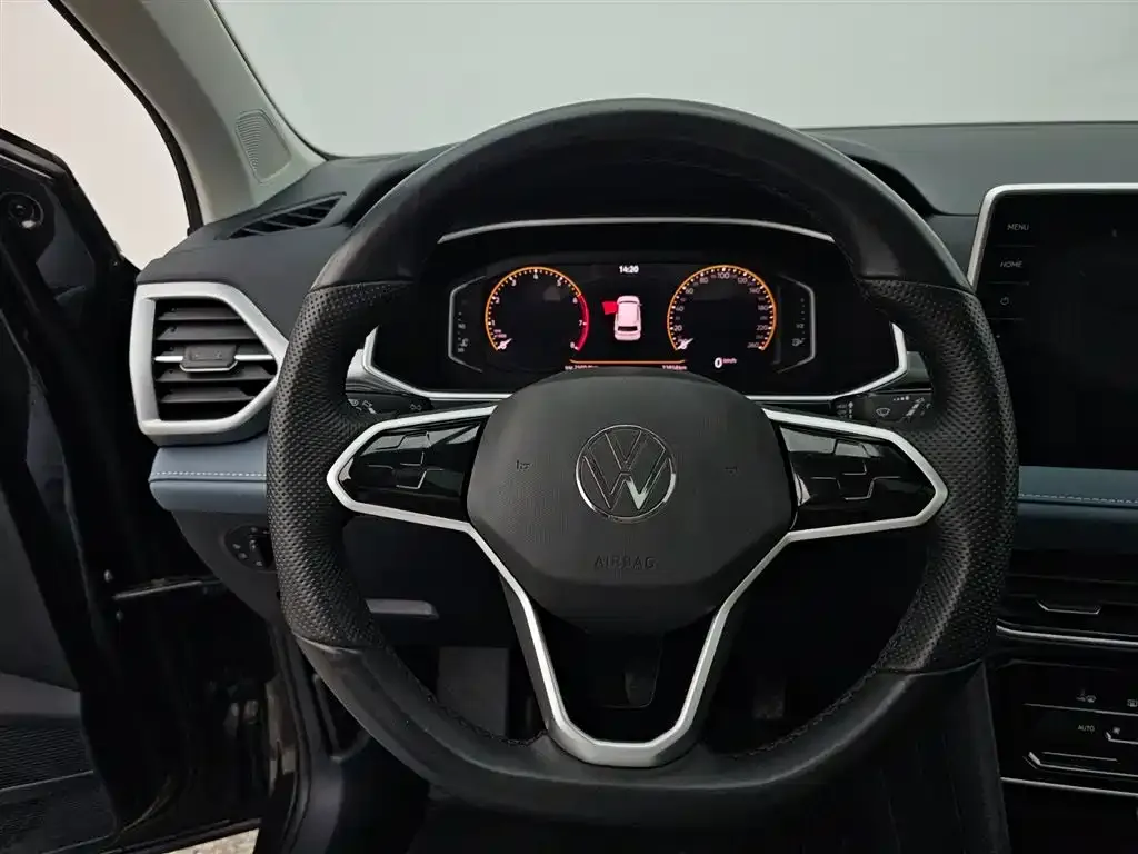 Volkswagen Tharu — фото 4