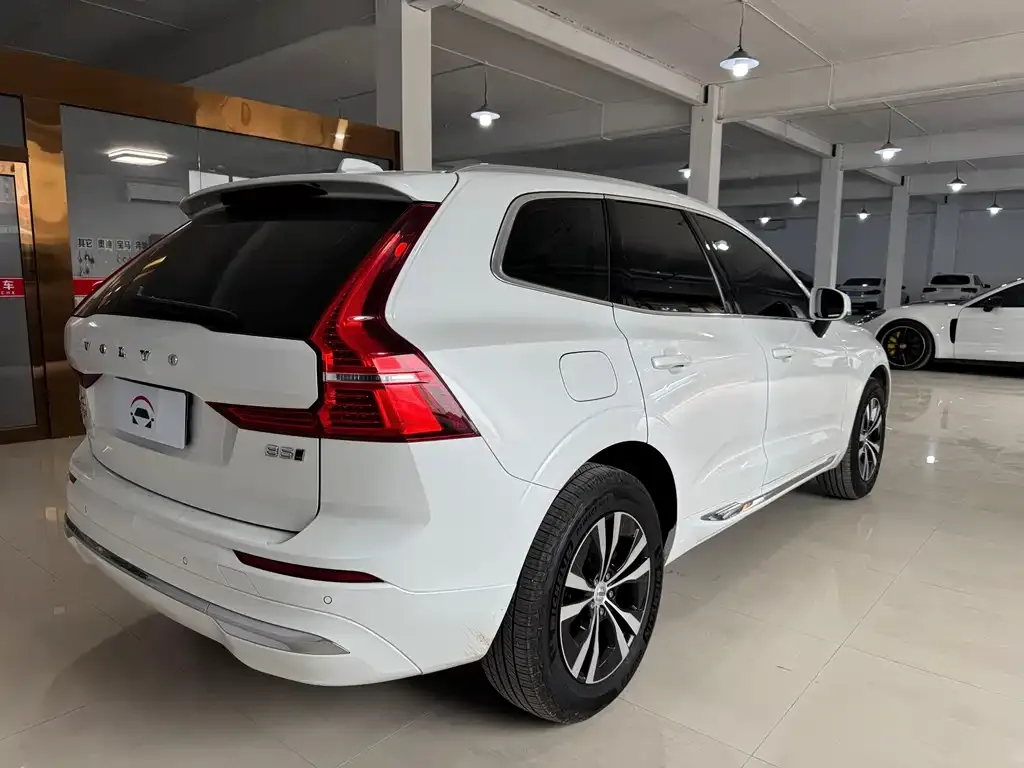 Volvo XC60 — фото 4